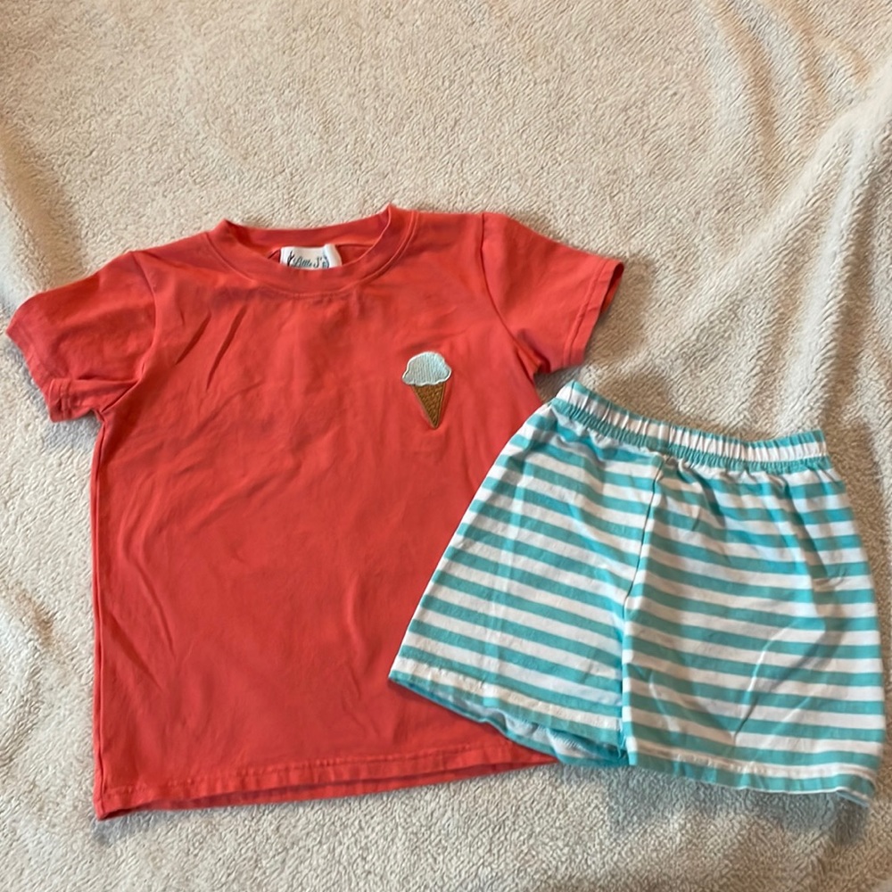 Embroidery Ice Cream Cone Short Set